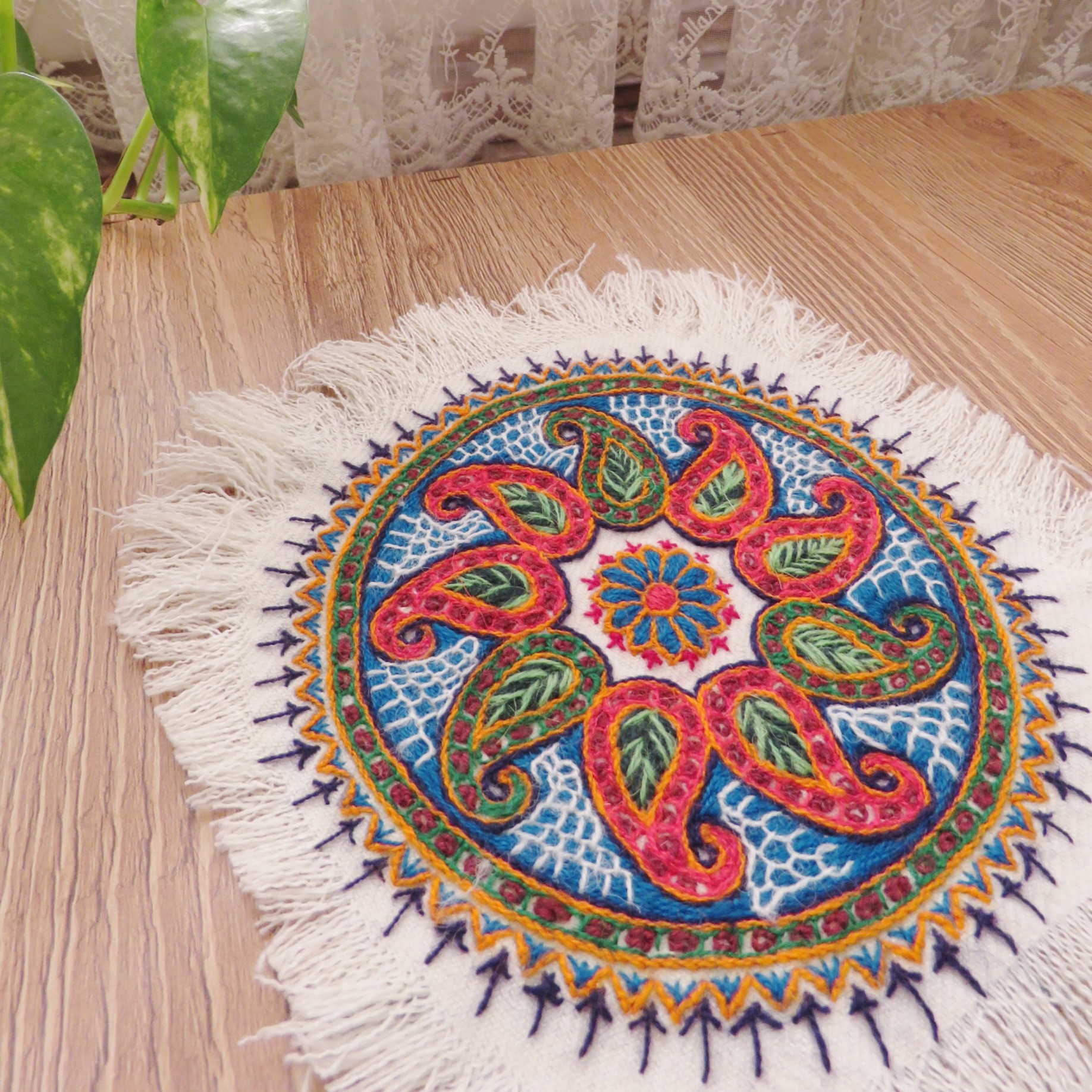 رومیزی پته دوزی کوچک